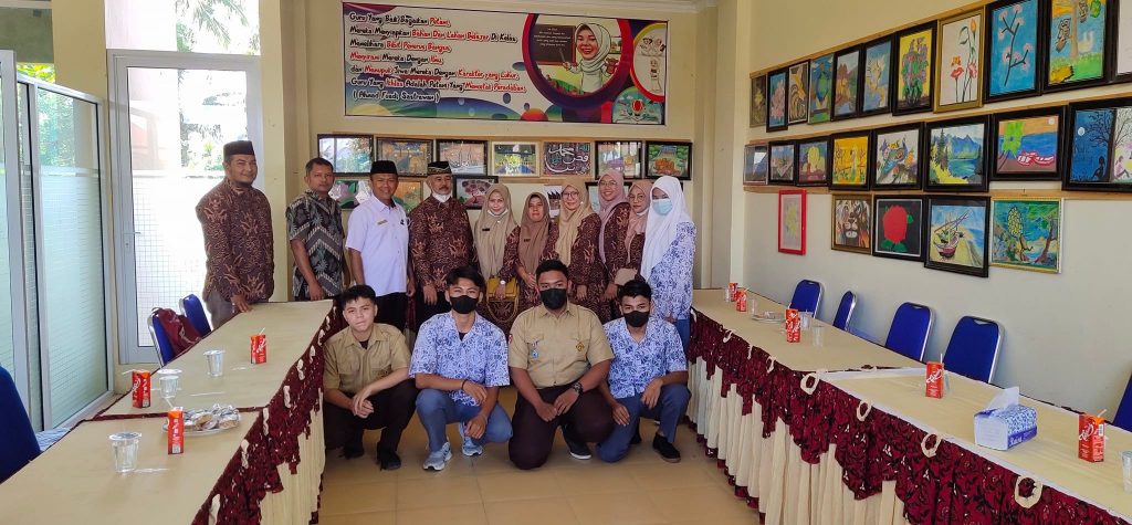 Kunjungan dari SMA PGRI PAYAKUMBUH