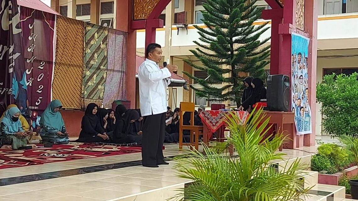 Peringatan Hari Pendidikan Nasional SMAN 1 Payakumbuh “Dengan Ilmu Kita Terangkat, Dengan Akhlak Kita Bermartabat”