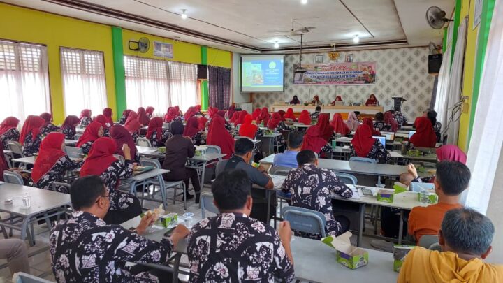 Rapat Dinas Bulanan dan Silaturahim Bersama Pengurus Komite Baru SMAN 1 Payakumbuh